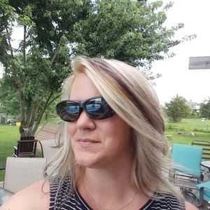 Meet your Posher, Michele